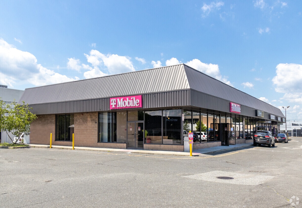 2565 Us-22, Union Township, NJ for lease Building Photo- Image 1 of 4