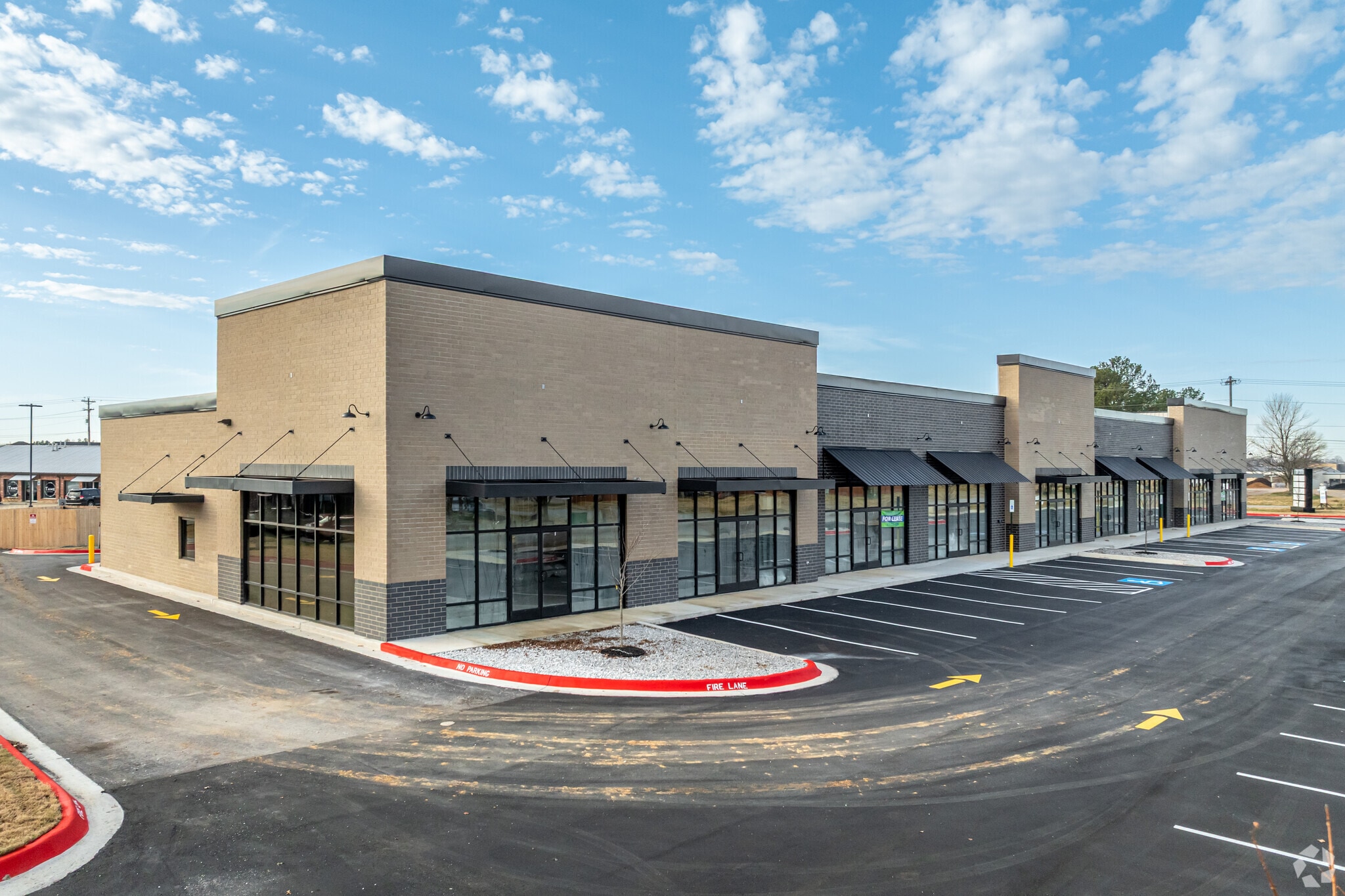 184 South Maestri Road, Tontitown, AR for lease Building Photo- Image 1 of 17