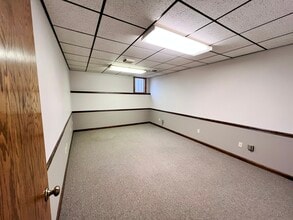 2027-2029 S 6th St, Brainerd, MN for lease Interior Photo- Image 2 of 9