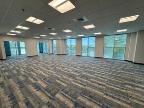 13900 Conlan Cir, Charlotte, NC for lease Interior Photo- Image 1 of 6
