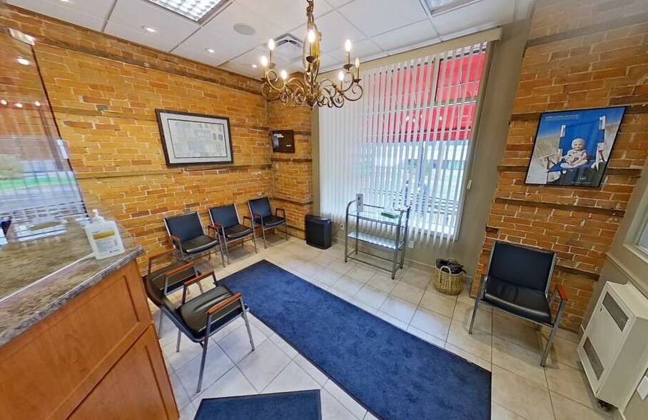 163 Brock St, Kingston, ON à vendre - Photo intérieure - Image 3 de 8