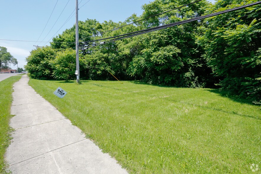 649 E Staunton Rd, Troy, OH à vendre - Photo du bâtiment - Image 3 de 4