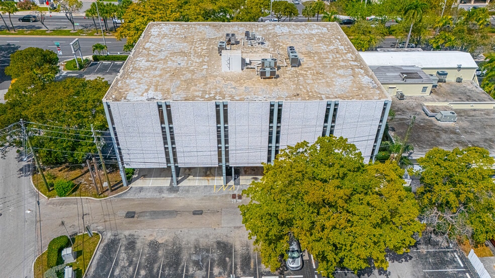5100 N Federal Hwy, Fort Lauderdale, FL for sale - Building Photo - Image 1 of 73