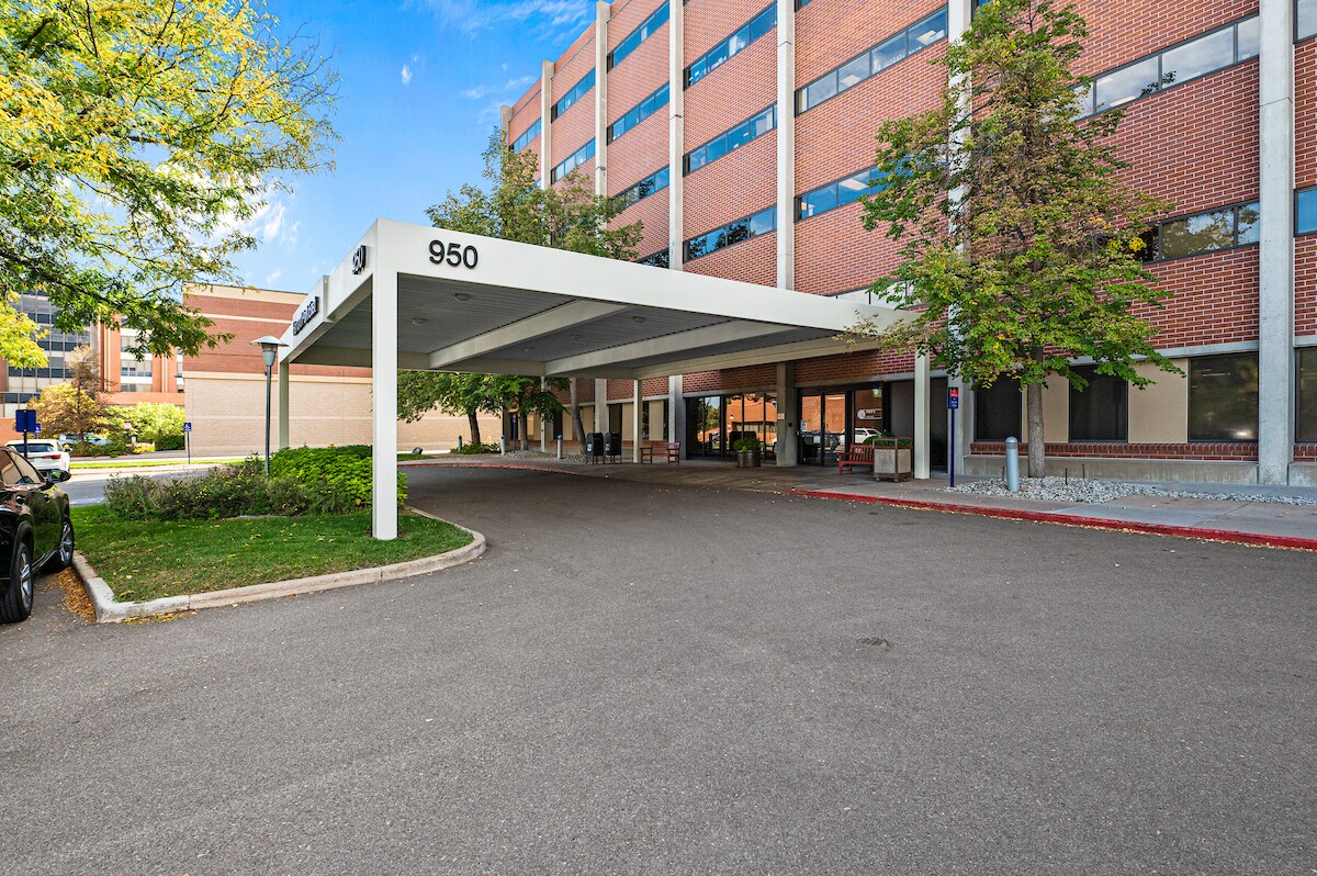 950 E Harvard Ave, Denver, CO à louer Photo principale- Image 1 de 22
