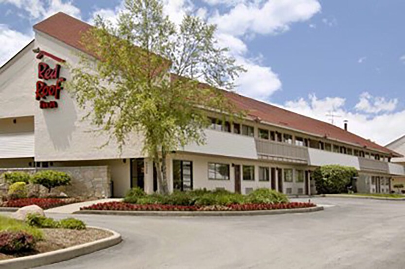 9520 Valparaiso Ct, Indianapolis, IN à vendre - Photo du bâtiment - Image 2 de 14