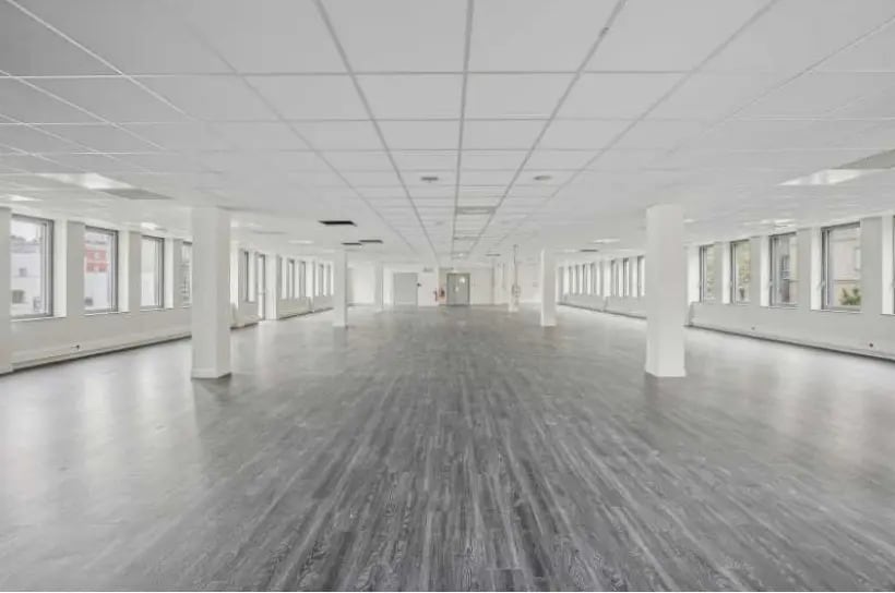 Office in Clichy for lease Building Photo- Image 1 of 9