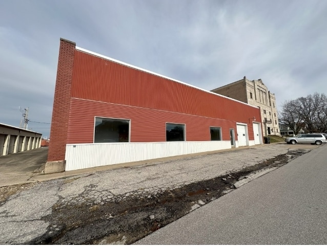 211 E Harrison St, Kirksville, MO for sale - Building Photo - Image 2 of 13