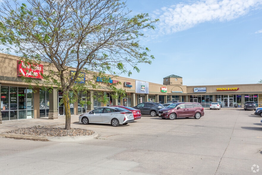 502 N Ankeny Blvd, Ankeny, IA for lease - Building Photo - Image 2 of 12