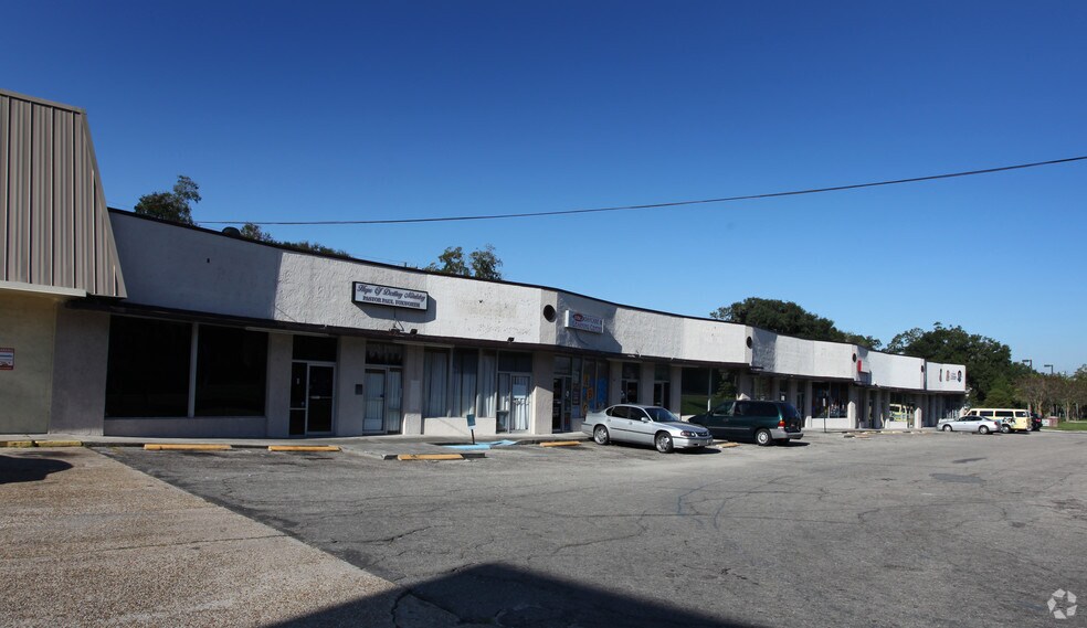 8120-8138 Lem Turner Rd, Jacksonville, FL à vendre - Photo principale - Image 1 de 4