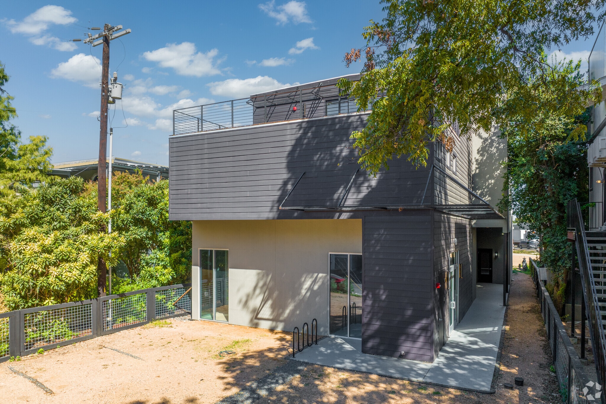 415 E Cevallos St, San Antonio, TX à louer Photo du bâtiment- Image 1 de 38