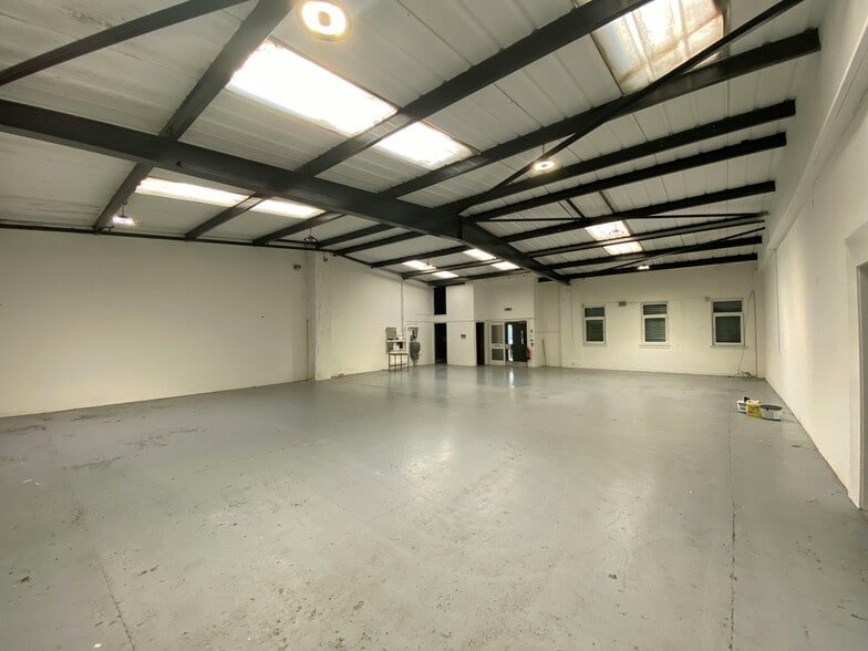 34-40 Singer Rd, East Kilbride for lease - Building Photo - Image 2 of 7