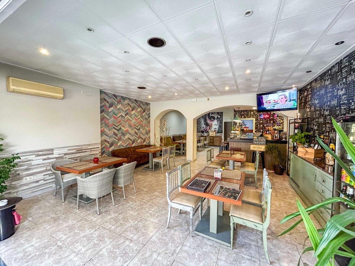 Lloret de Mar, GER 17310 - - - Photo intérieure - Image 1 of 11