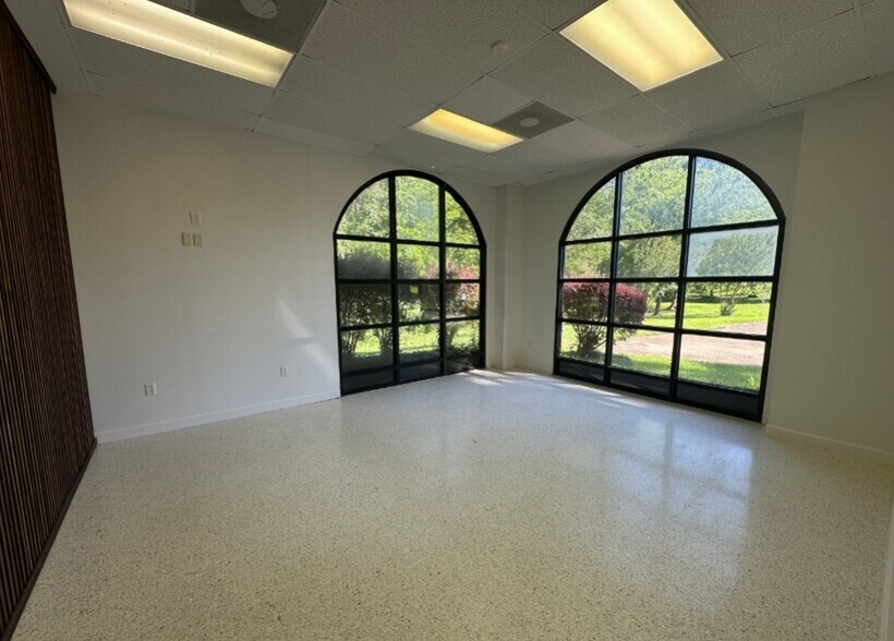123 Solleftea Dr, Madison, MS for lease - Building Photo - Image 2 of 8