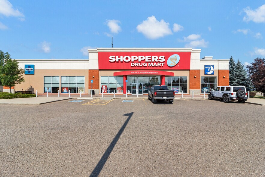 2350 Division Av NW, Medicine Hat, AB à vendre - Photo du bâtiment - Image 1 de 23