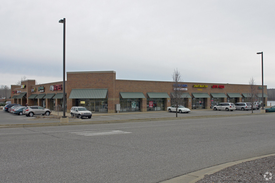 5150 Northland Dr NE, Grand Rapids, MI for lease - Primary Photo - Image 1 of 3