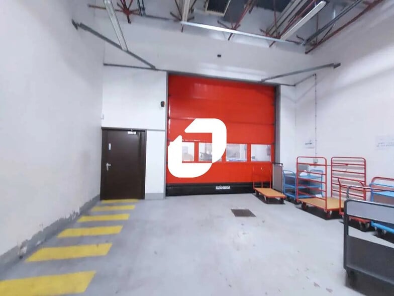 Flex dans Montigny-le-Bretonneux à louer - Photo intérieure - Image 2 de 22