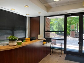 115 Mackenan Dr, Cary, NC à louer Photo intérieure- Image 2 de 12