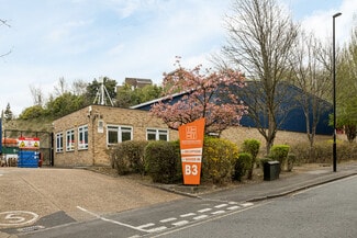 Plus de détails pour Redlands, Coulsdon - Industriel à louer