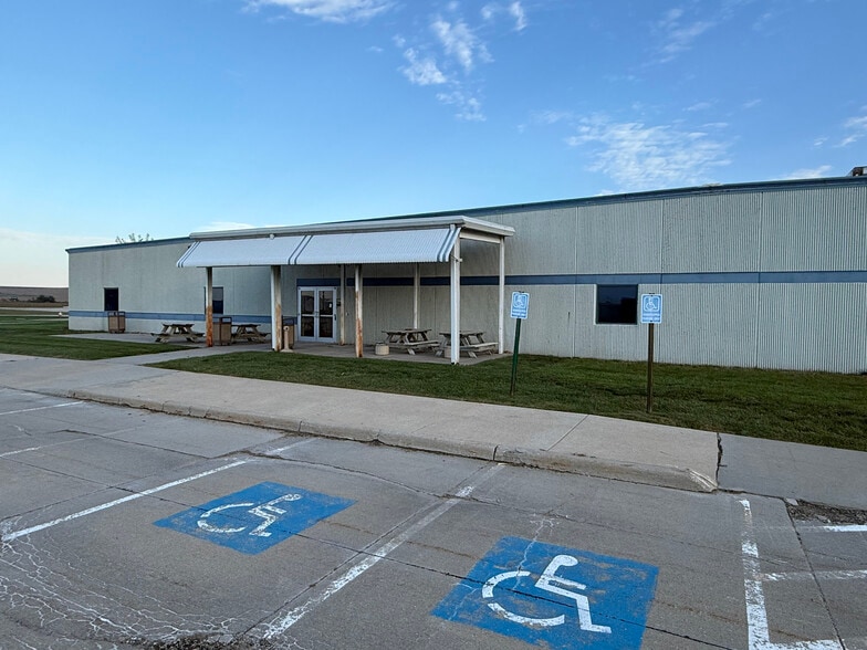 1995 G Ave, Red Oak, IA for lease - Building Photo - Image 3 of 19