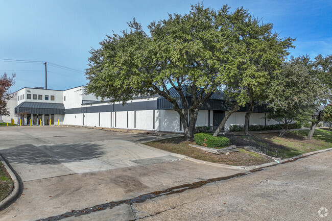 Plus de détails pour 2947 Executive Blvd, Mesquite, TX - Industriel à vendre