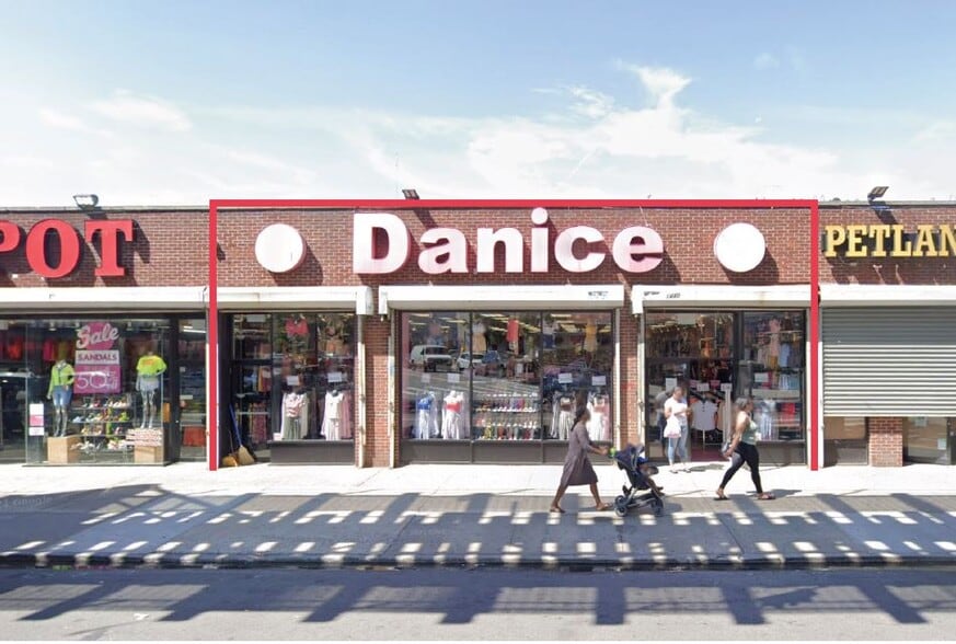 144 E 98th St, Brooklyn, NY for lease - Building Photo - Image 2 of 8