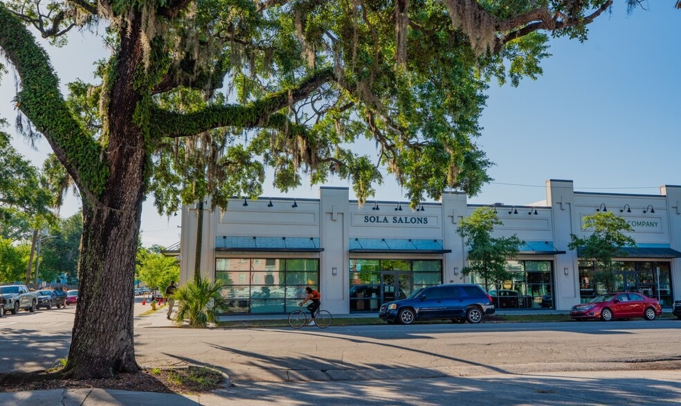 2400 Bull St, Savannah, GA for lease - Building Photo - Image 2 of 10