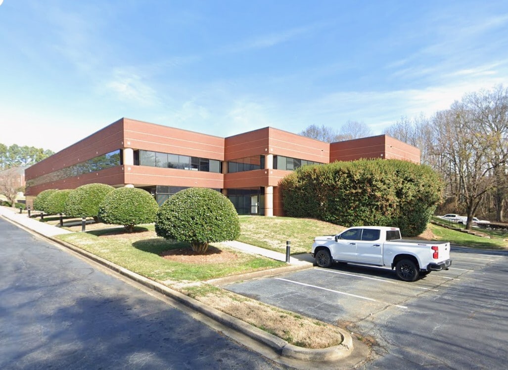 15 Brendan Way, Greenville, SC for lease Building Photo- Image 1 of 3