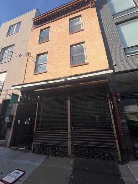 2148 N Front St, Philadelphia, PA à louer - Photo du bâtiment - Image 2 de 2