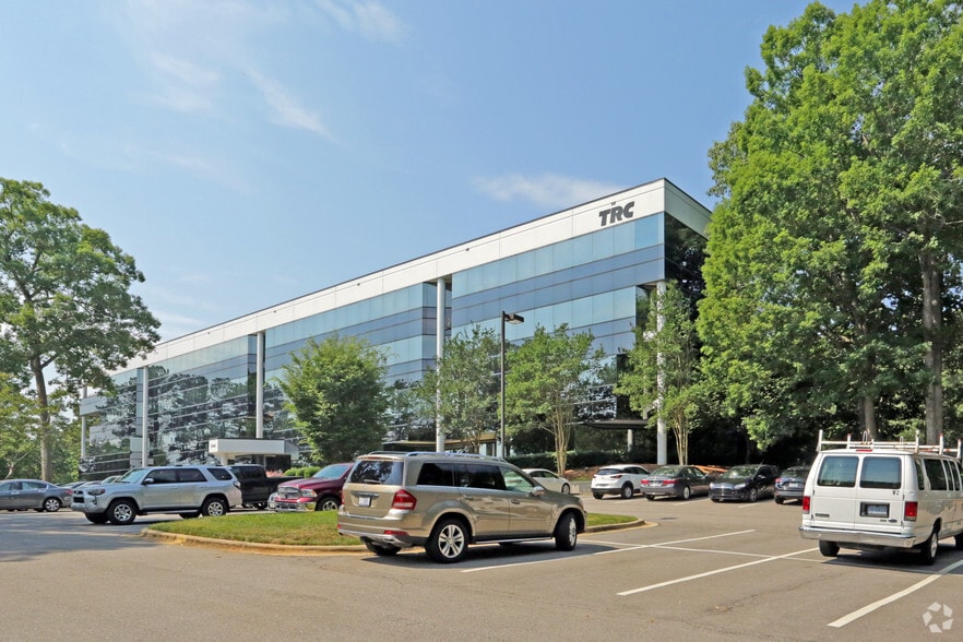 5540 centerview Dr, Raleigh, NC for lease - Building Photo - Image 2 of 5