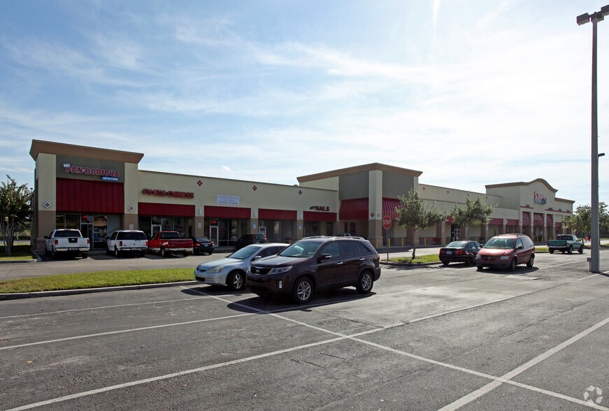 4063-4079 S Goldenrod Rd, Orlando, FL à louer - Photo du bâtiment - Image 2 de 5