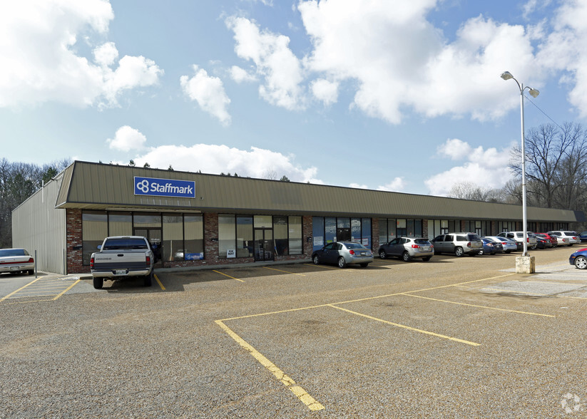 901-919 Us-51 Hwy, Covington, TN for sale - Primary Photo - Image 1 of 1