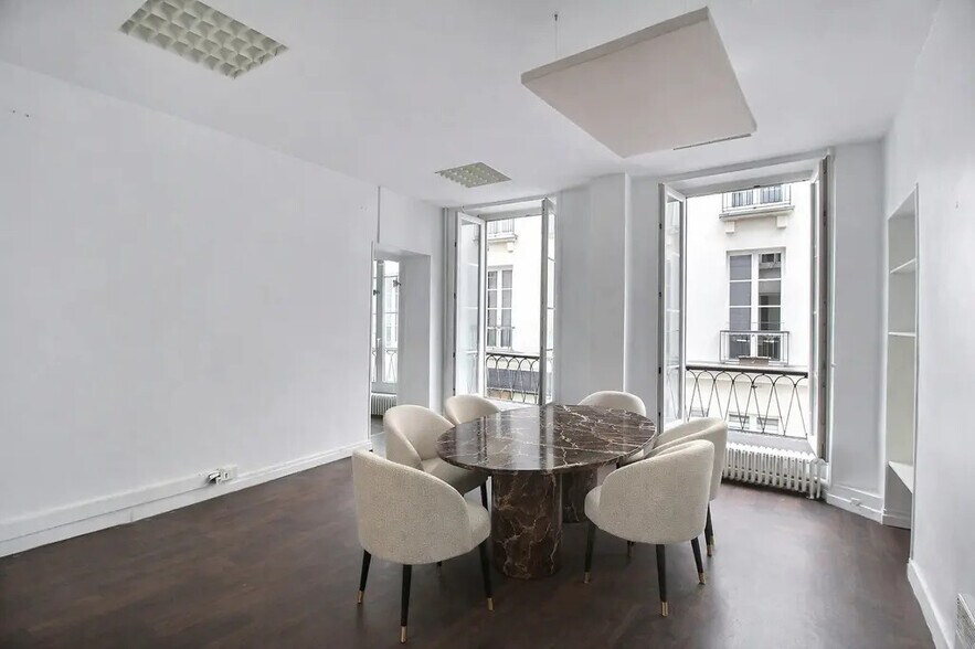 Bureau dans Paris à louer - Photo du bâtiment - Image 2 de 10