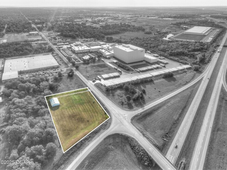 1373 W Fairview Ave, Carthage, MO à vendre - Photo du bâtiment - Image 1 de 19