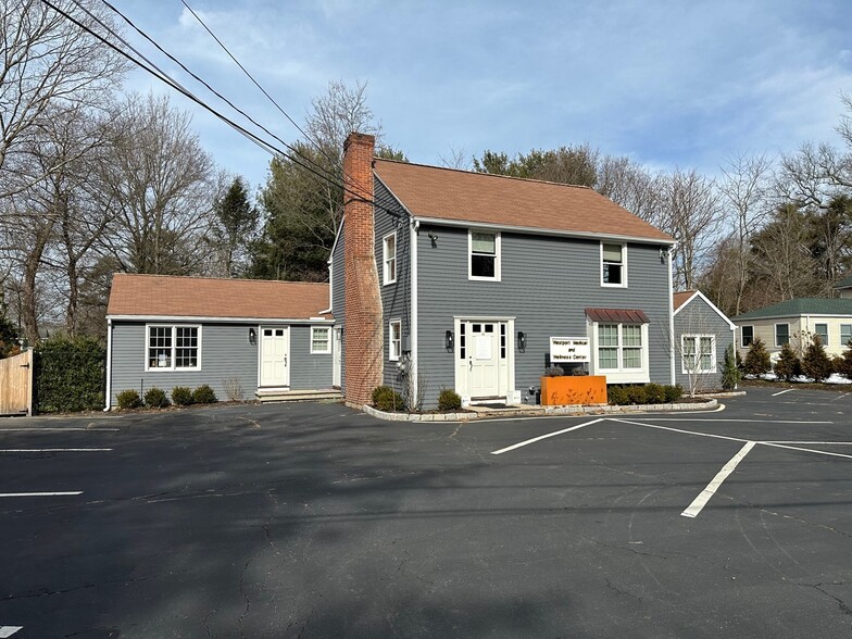 4 Whitney Street Ext, Westport, CT for sale - Building Photo - Image 1 of 1