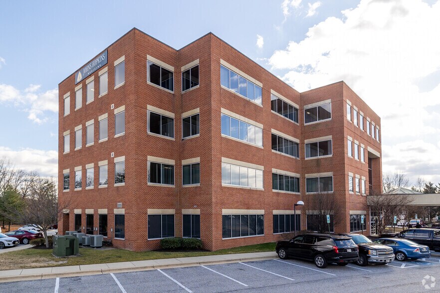 7671 Quarterfield Rd, Glen Burnie, MD à louer - Photo du bâtiment - Image 3 de 3