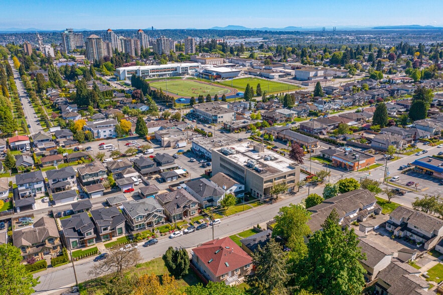 7818 6th St, Burnaby, BC for lease - Building Photo - Image 3 of 10