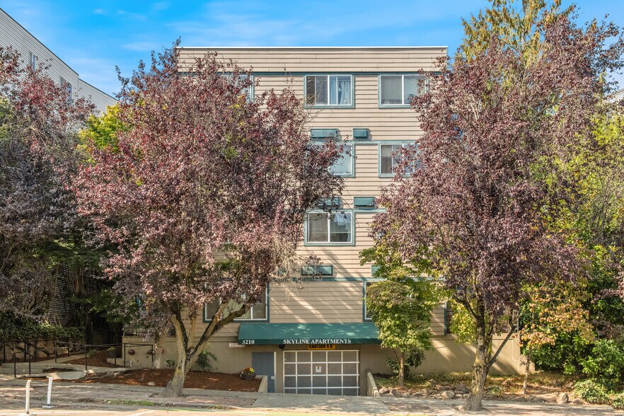 3210 SW Avalon Way, Seattle, WA à vendre - Photo du bâtiment - Image 2 de 14