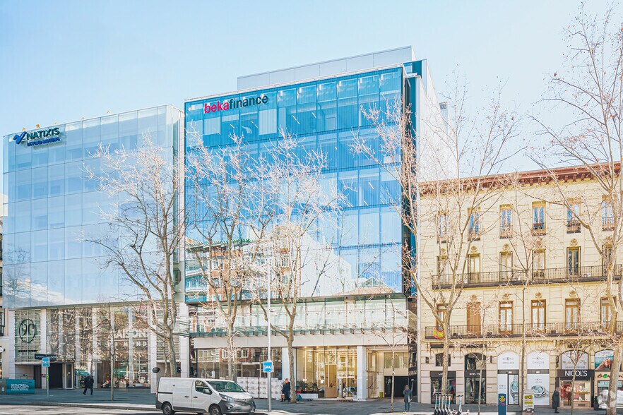 Calle Serrano, 88, Madrid, Madrid à louer - Photo du bâtiment - Image 3 de 3