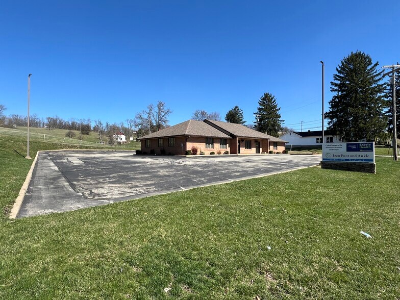 155 Mount Pleasant Rd, West Newton, PA à vendre - Photo du bâtiment - Image 2 de 69