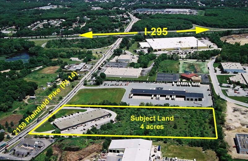 2158 Plainfield Pike, Cranston, RI à louer - Photo du bâtiment - Image 3 de 5