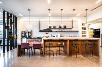 More details for 4250 N Drinkwater Blvd, Scottsdale, AZ - Coworking for Lease