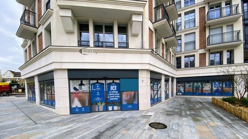 Commerce de détail dans Clamart à louer - Photo du bâtiment - Image 2 de 5