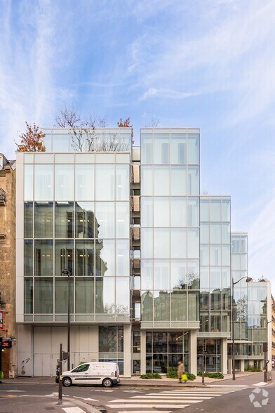 128 Boulevard Raspail, Paris à louer - Photo du bâtiment - Image 2 de 8