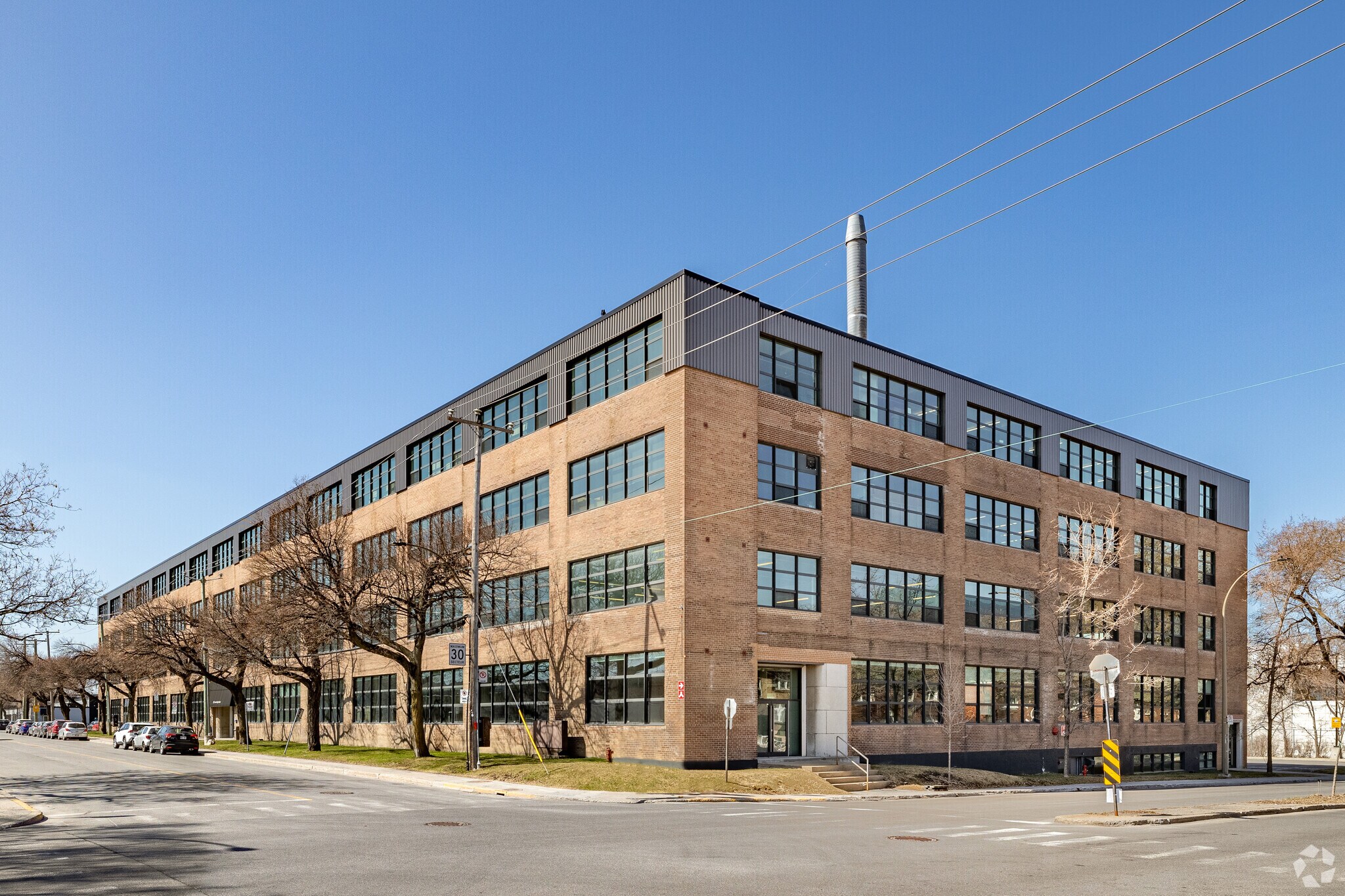 225 Rue de Liège O, Montréal, QC à louer Photo principale- Image 1 de 3