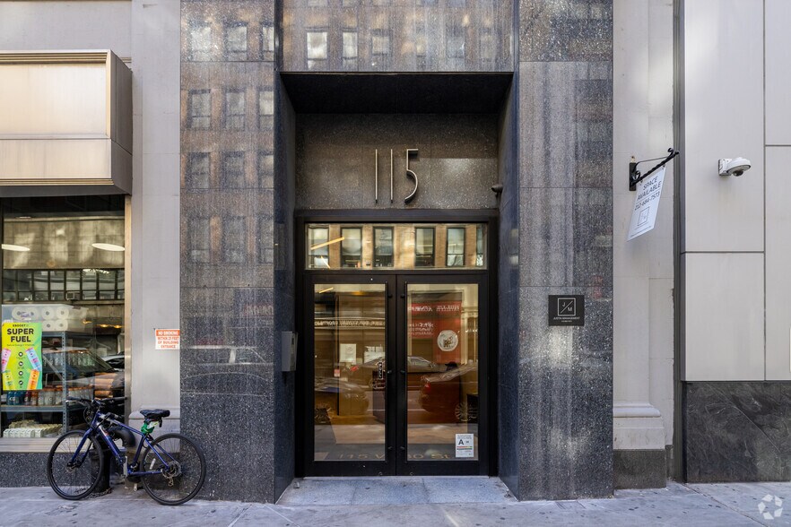 115-125 W 30th St, New York, NY à louer - Photo du bâtiment - Image 2 de 3