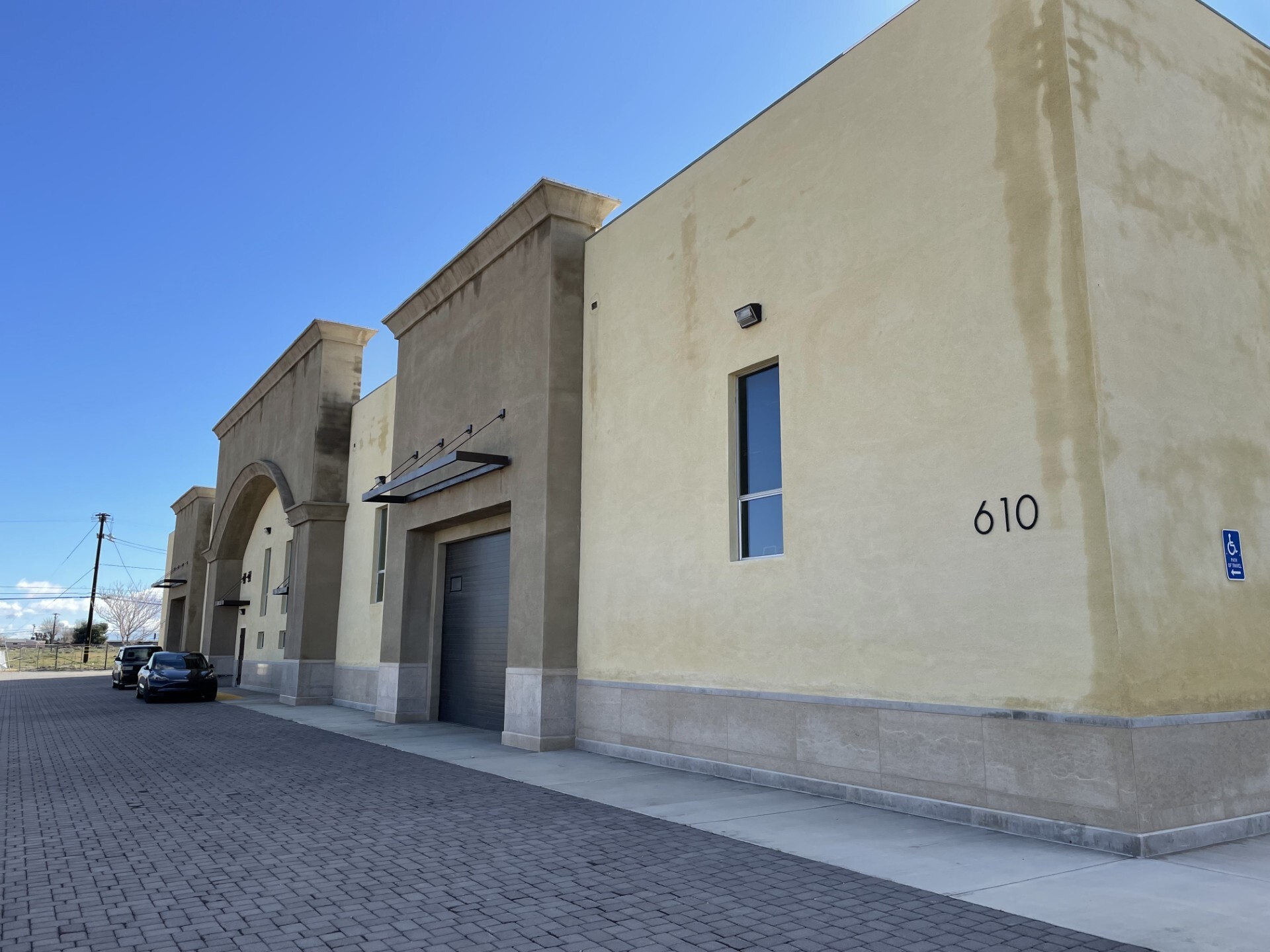 610 E Avenue L, Lancaster, CA for lease Primary Photo- Image 1 of 10