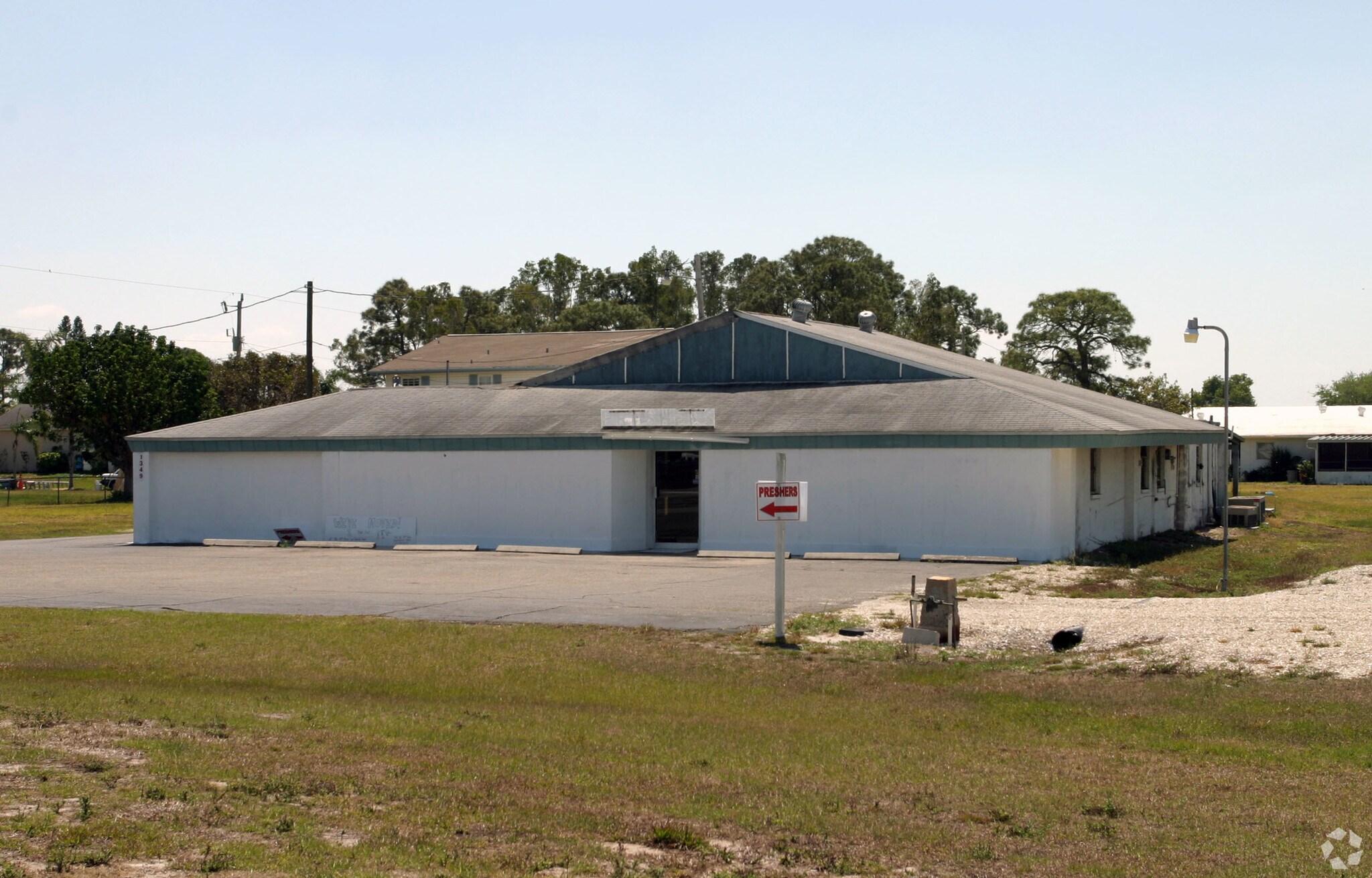 1351-1353 Old Pondella Rd, Cape Coral, FL à vendre Photo du bâtiment- Image 1 de 11