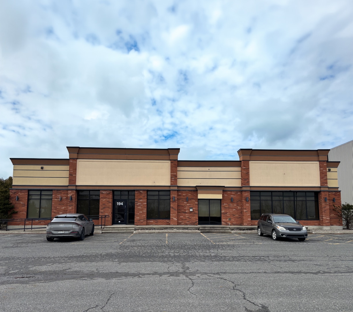 194 Industriel Boul, Saint-germain-de-grantham, QC for lease Building Photo- Image 1 of 3