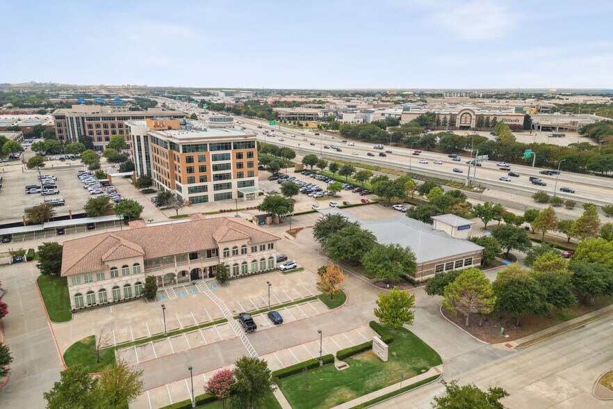 5904 Chapel Hill Blvd, Plano, TX à louer - Photo du bâtiment - Image 2 de 5