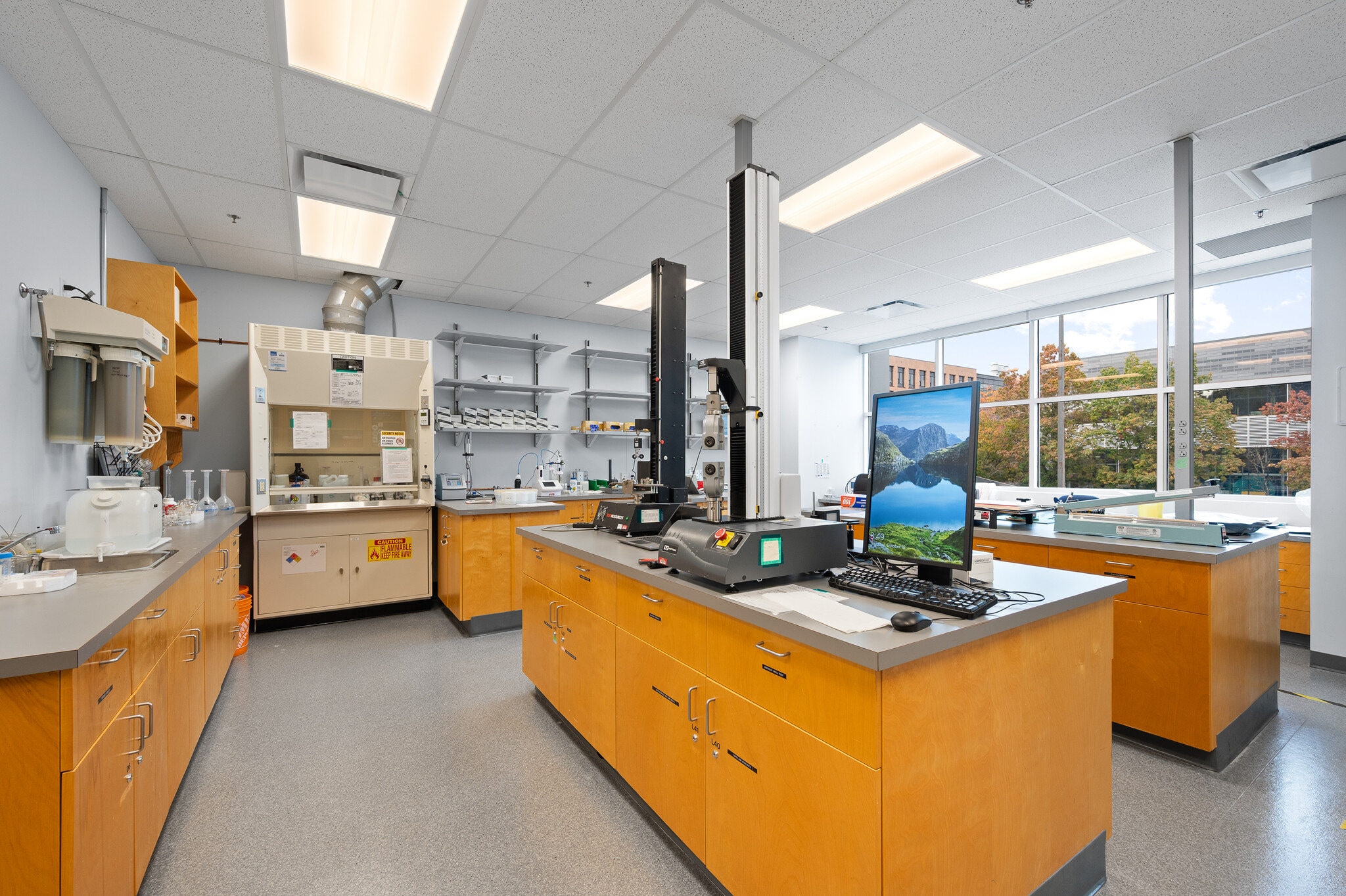 6190 Agronomy Rd, Vancouver, BC à louer Photo intérieure- Image 1 de 5